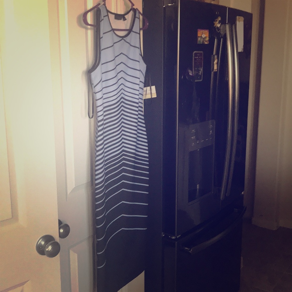 Apt.9  dress size 10